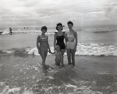 624-Weekend trip to Isle of Palms. July 18 & 19, 1959