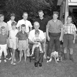 643-Dr C H Workman reunion August 14 1959