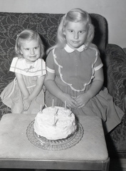 690-Mary Joy & Ruby Nell Bowers Ruby Nell 6th birthday October 21 1959