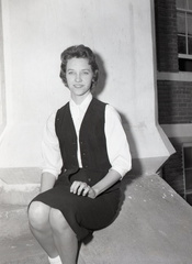 704-Patricia Lamb Edgefield High School  DAR winner November 11 1959