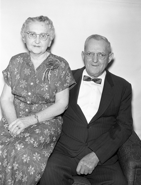722-Mr & Mrs Frank Dallas 11 29 1959