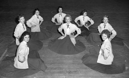 732-BB Cheerleaders, 12 9 1959