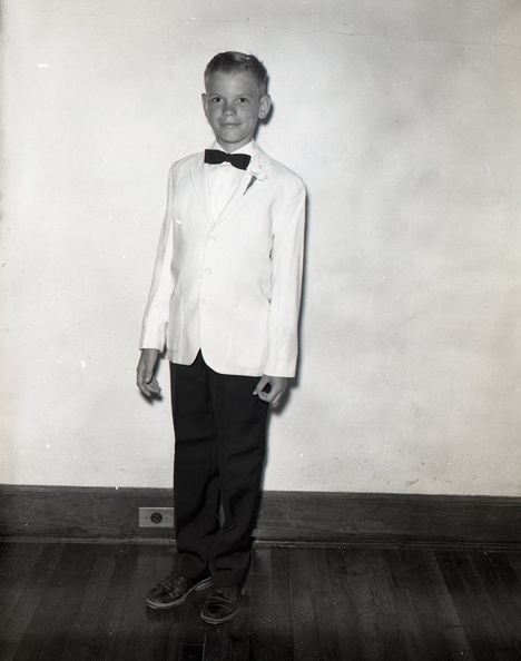 841- Wayne Reed at class exercise Elementary school. May 19, 1960