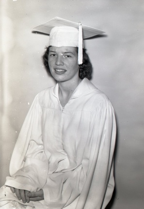 847- Alma Gable, cap & gown photo, May 22, 1960