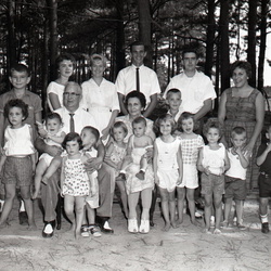 889- The J C Burton family Belton SC August 7 1960