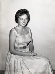 891- Miss Ola Langley, engagement photo, Edgefield. August 9, 1960
