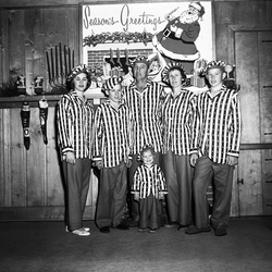 958 - Prater Christmas photo November 12 1960