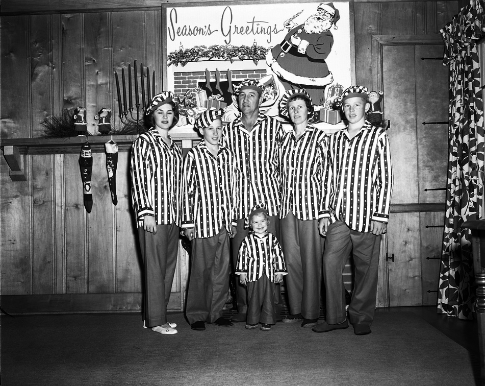 958 - Prater Christmas photo. November 12, 1960