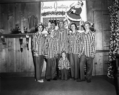 958 - Prater Christmas photo. November 12, 1960