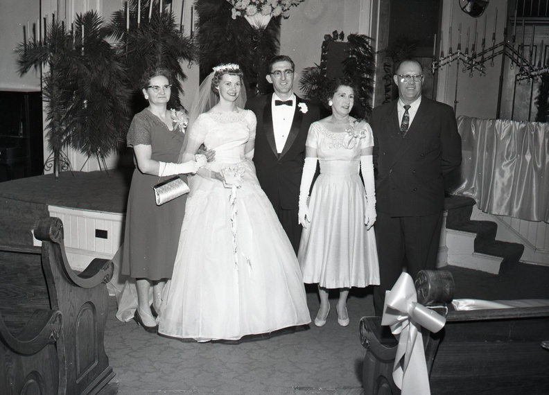 967- Tez Nix-Bob Carter wedding, Edgefield. December 17, 1960