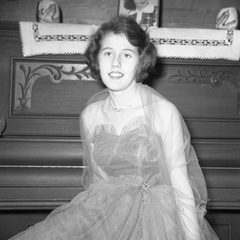 041-Kathryn  Lila 1954