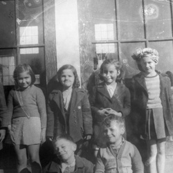 054-Kathryn's 2nd grade class Plum Branch school 1945