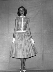 063-Models, Spring Fashion Show. March 5, 1956