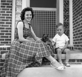 079-Kathryn, Bill & Shag. May 1956