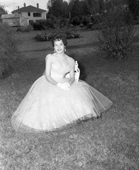 265- McCormick beauties  Dianna Blitch   Bobbie Lynn Pa  Oct 1957