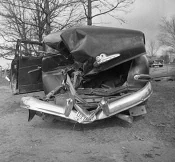 F:\267-Freed Wardlaw, Jr. wreck. Photos mad on 11_18_1957