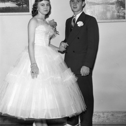 324-Patsy & Carl Jr-Sr photo April 25 1958