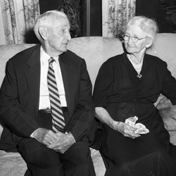 372- Rev & Mrs Foster Speer, 60th wedding anniversary June 17 1958
