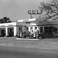 425- Bosdell & Minor Gulf station October 28 1958