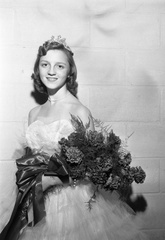 440-Lana Goldman Clark Hill Bowl Queen November 18 1958