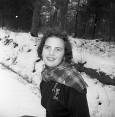 476-Personal photos snow  December 10 11 & 13 1958