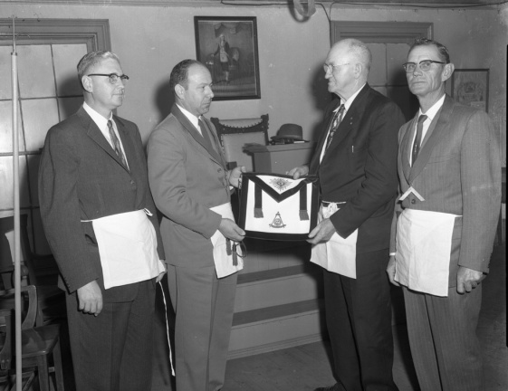495-Jesse L Reese outgoing W M of Parksville Lodge 199 December 26 1958