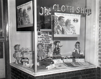 1010- 4H display at Cloth Shop March 11 1961