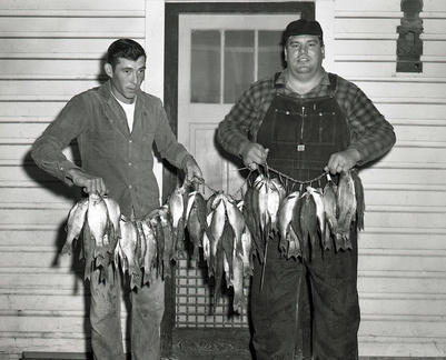 1015- Grover Davis & Jimmy Strom catch fish March 31 1961
