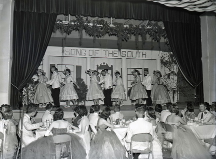 1031-LHS Jr-Sr Banquet April 28 1961