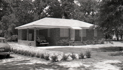 1093- Rev. Raymond Brock home Summerville July 17 1961