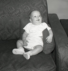 1146- Annette Reid baby  5 months old October 29 1961