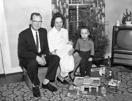 1179-Milton Walker Family 12 25 1961