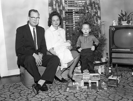 1179-Milton Walker Family 12 25 1961