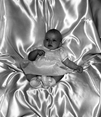 1181 - Kim Teasley, 3 1/2 months old daughter of Mr Mrs Jack Teasley January 3 1962