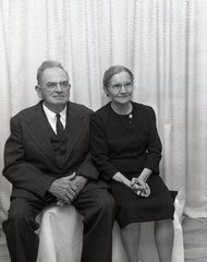 1330- Mrs J B Holloway parents November 25 1962