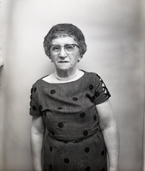 1439- Mrs H Druker passport photo June 22 1963