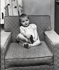 1510- Cindy Wall 1-year old November 28 1963