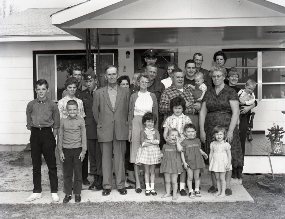1542- Talmage Clem Family. March 8, 1964
