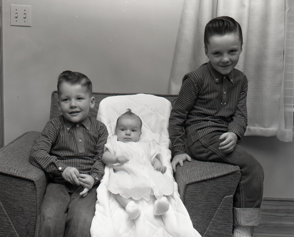 1548- Bill Dorn's children, April 1964