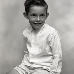 1561- Lee Bussey 6 years old April 30 1964