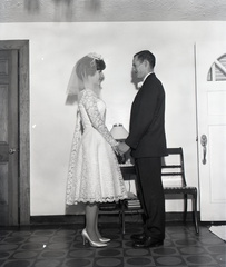 1606- Nancy Jester wedding, Parksville, October 18, 1964