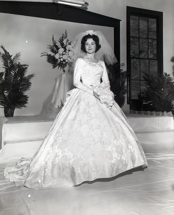 1628- Lanelle Brown wedding (Malcom Jones) December 20 1964