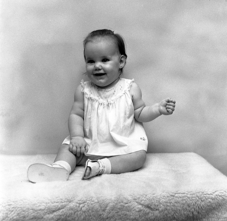 1694-Betty Jean Lewis Children July 18 1965