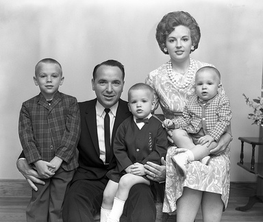 1695 Talmadge Lewis Family July 20 1965
