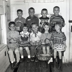 1783- Mrs Britt Kindergarten Class April 8 1966