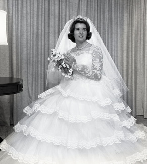 1801 Cheryl Bentley wedding dress May 21 1966