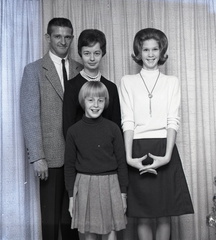 1865- Bruce Holloway Family December 18 1966
