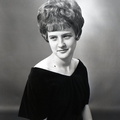 2095- Carolyn Dorn, announcement photos, April 1, 1968