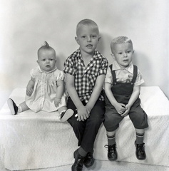 2125- Mack Ashmore's children, May 1, 1968