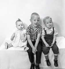 2125- Mack Ashmore's children, May 1, 1968
